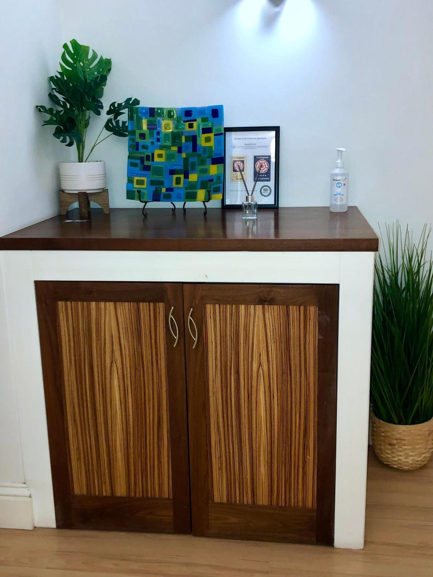 באת' Contemporary Large Apartment In An Ideal Location מראה חיצוני תמונה